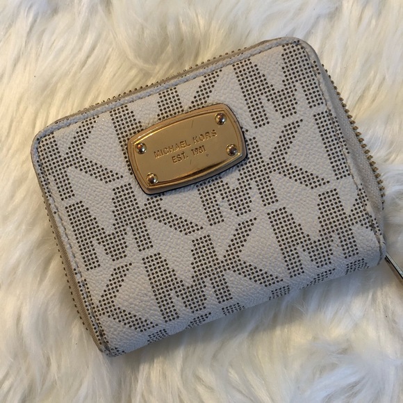 Michael Kors white logo wallet - Picture 7 of 7